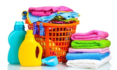 Хозяйкам на заметку — как убрать плесень с одежды в домашних условиях