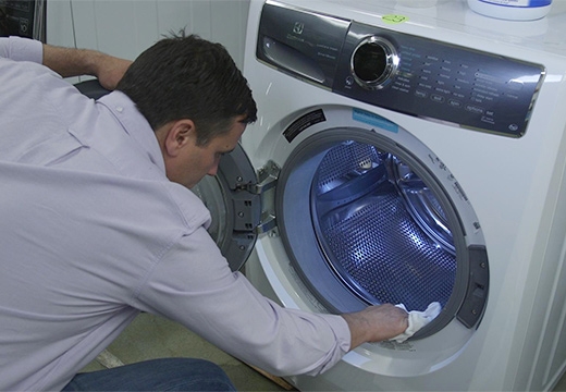 Как отмыть стиральную машинку: уксус и другие эффективные средства