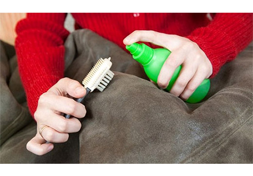 Обзор эффективных методов чистки кожаной куртки в домашних условиях